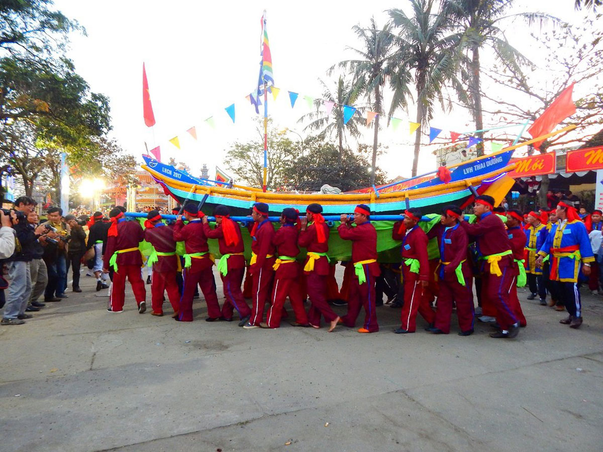 {keywords} {keywords}