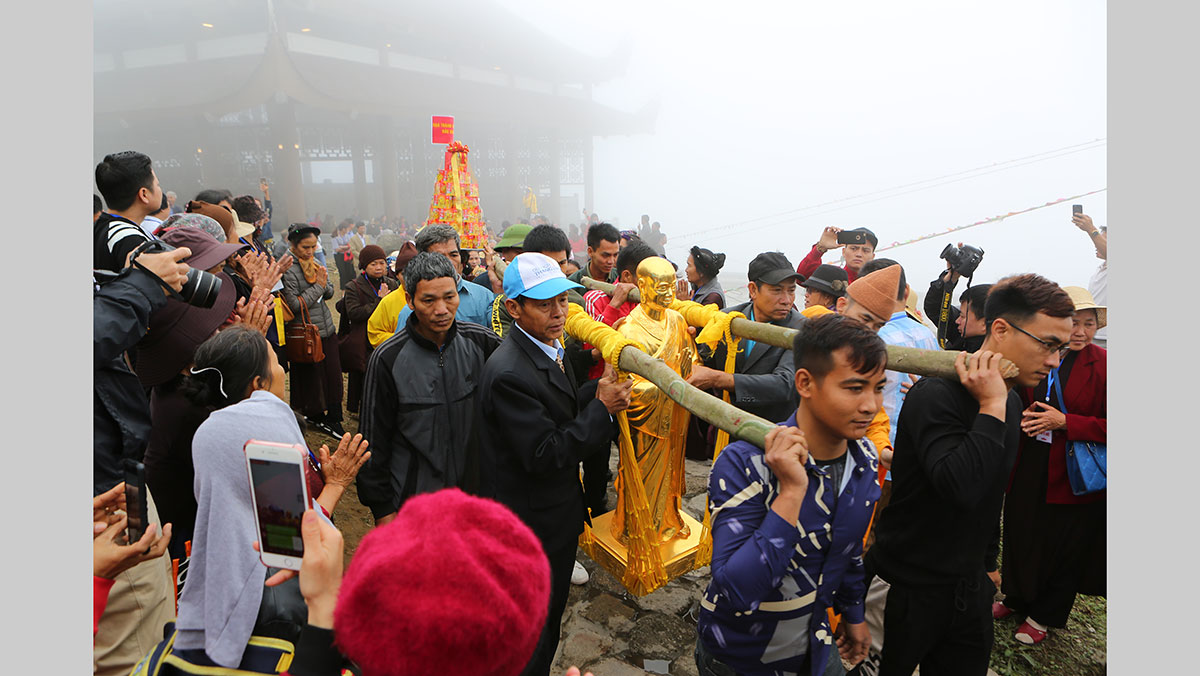 {keywords} {keywords}