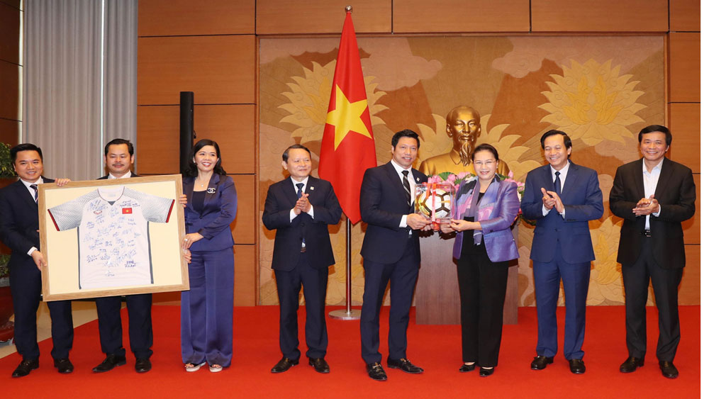 {keywords} {keywords}