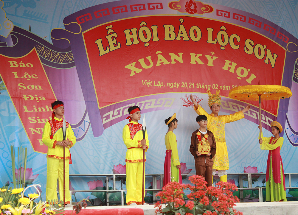 {keywords} {keywords}