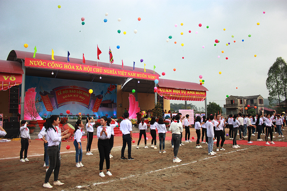 {keywords} {keywords}