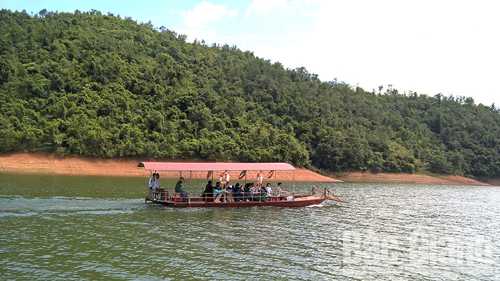 Khai thác lợi thế, phát triển du lịch cộng đồng ở Lục Ngạn