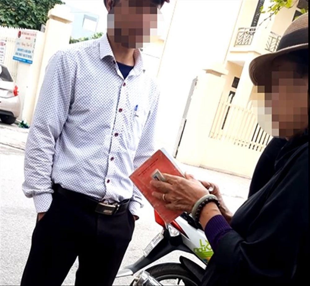 {keywords} {keywords}