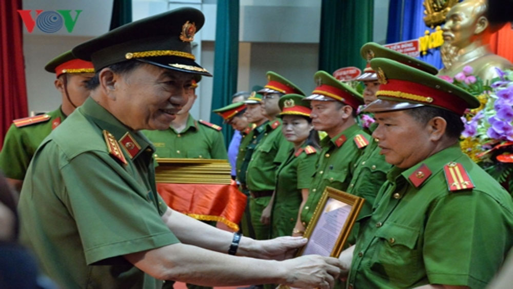 {keywords} {keywords}