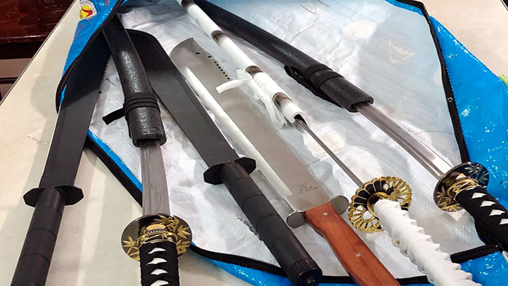 {keywords} {keywords}