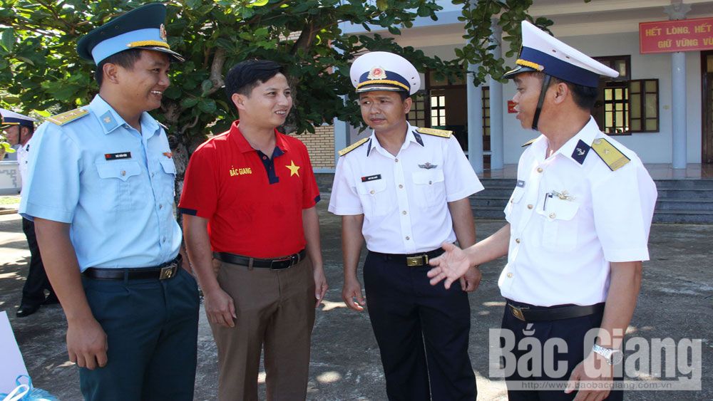 {keywords} {keywords}