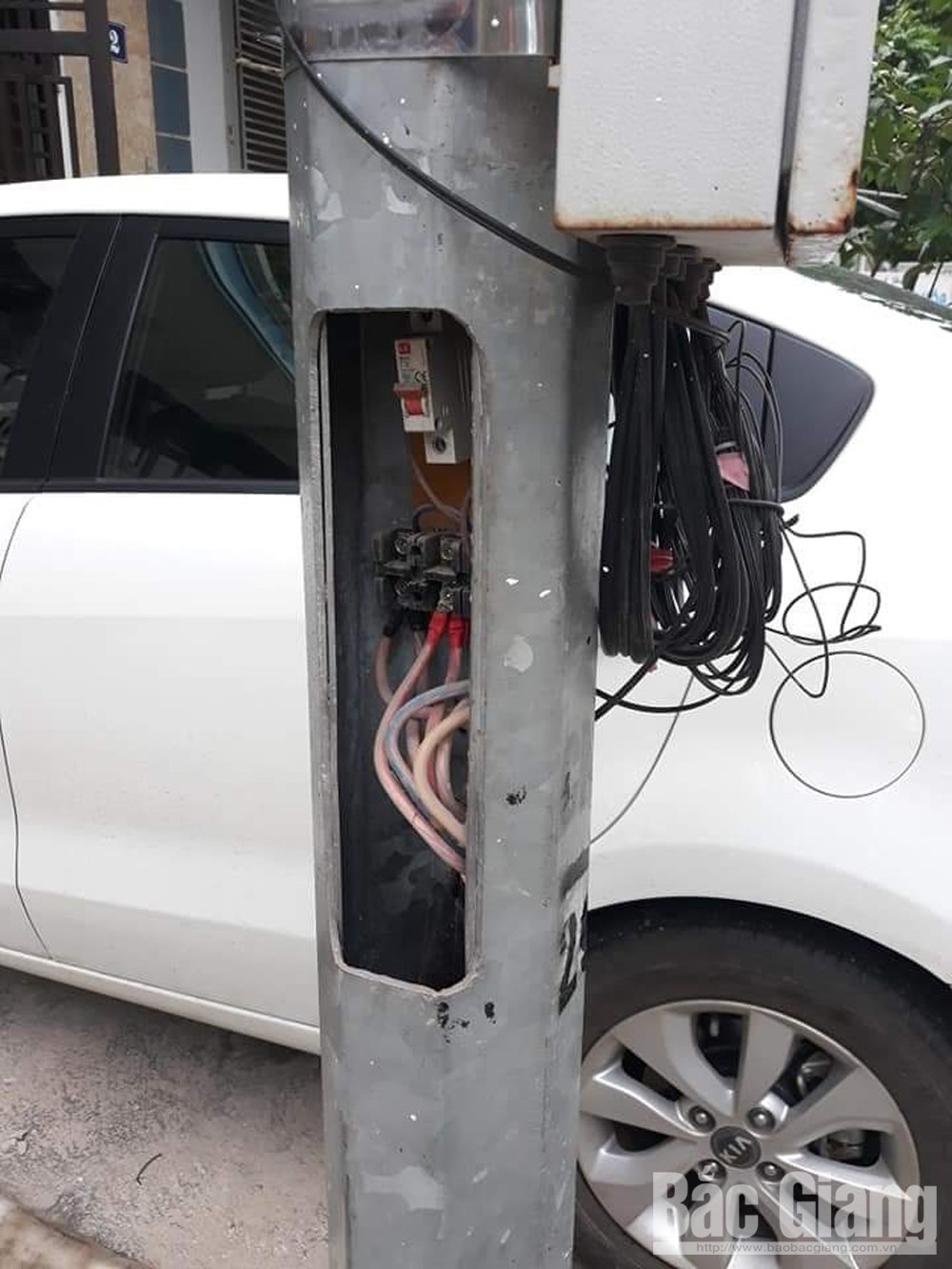 {keywords} {keywords}