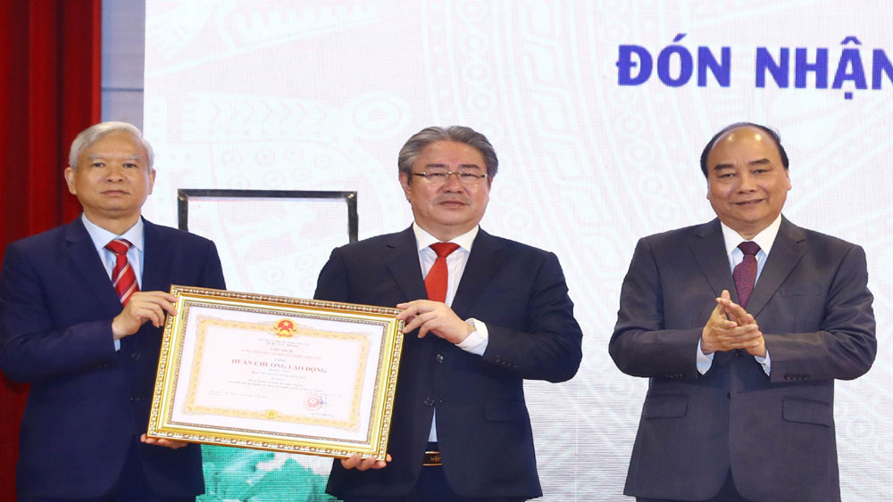 {keywords} {keywords}