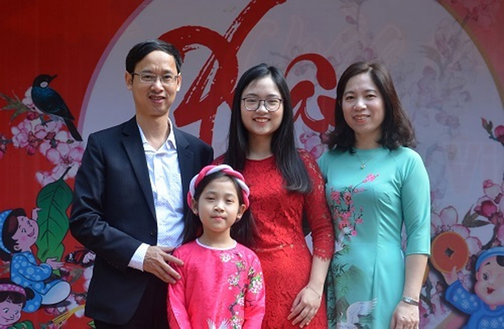 {keywords} {keywords}