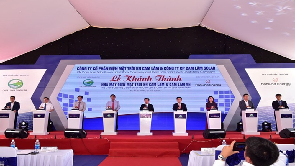 Khánh thành hai nhà máy điện mặt trời với tổng vốn 2.300 tỷ đồng