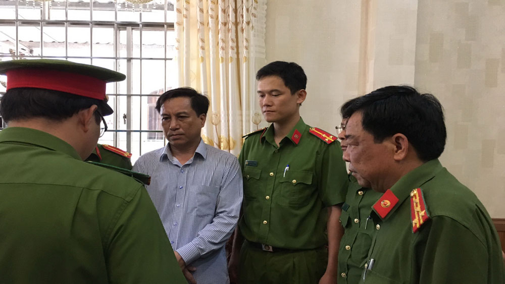 {keywords} {keywords}