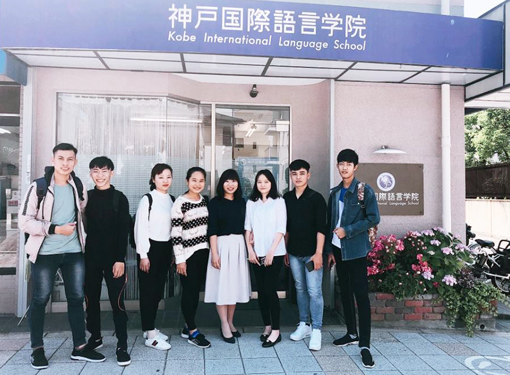 {keywords} {keywords}