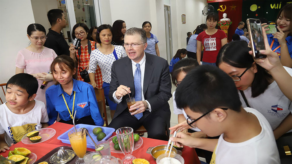 {keywords} {keywords}