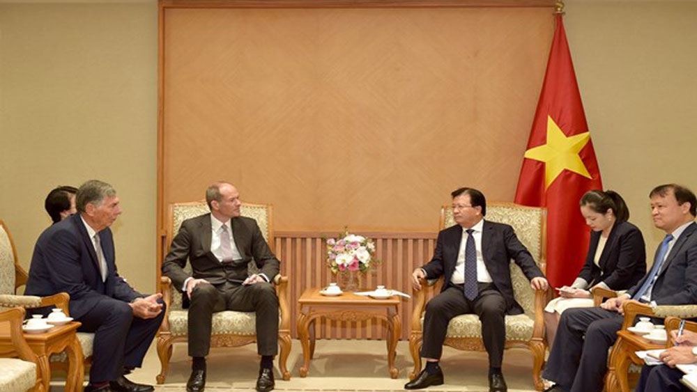 Deputy PM urges British conglomerate to invest more in Vietnam