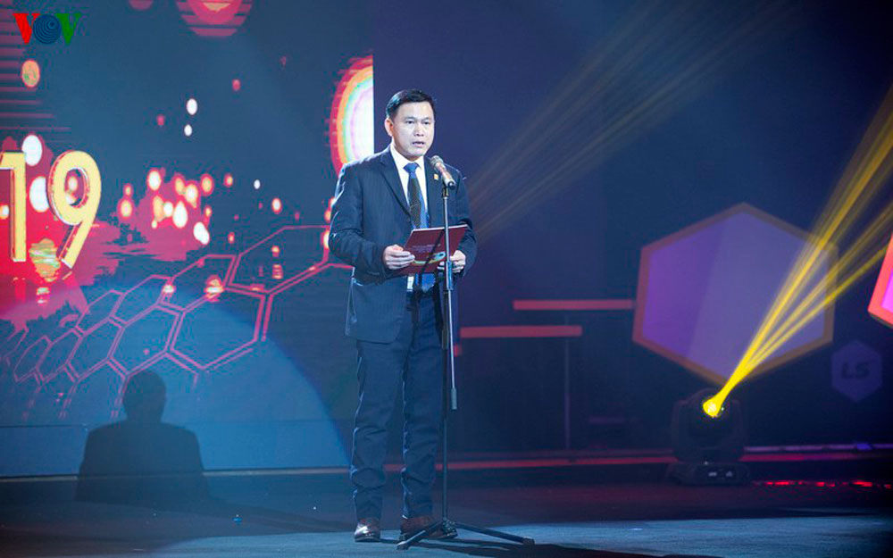 {keywords} {keywords}