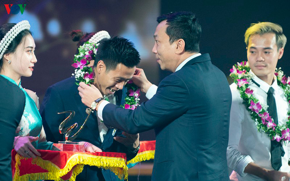 {keywords} {keywords}