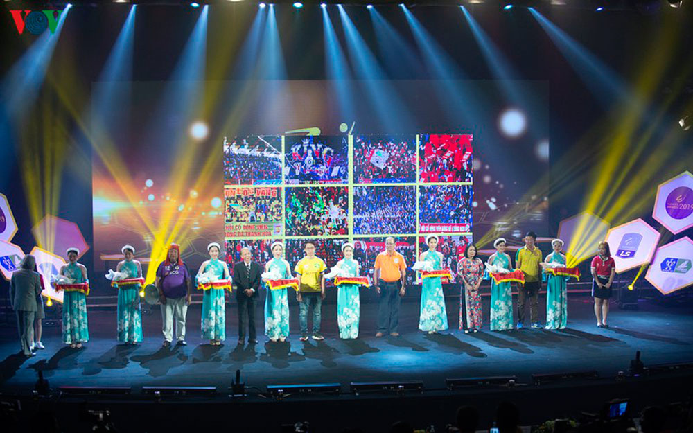 {keywords} {keywords}