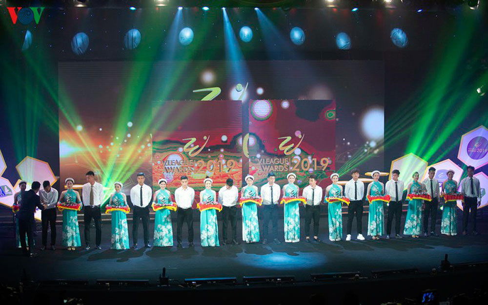 {keywords} {keywords}