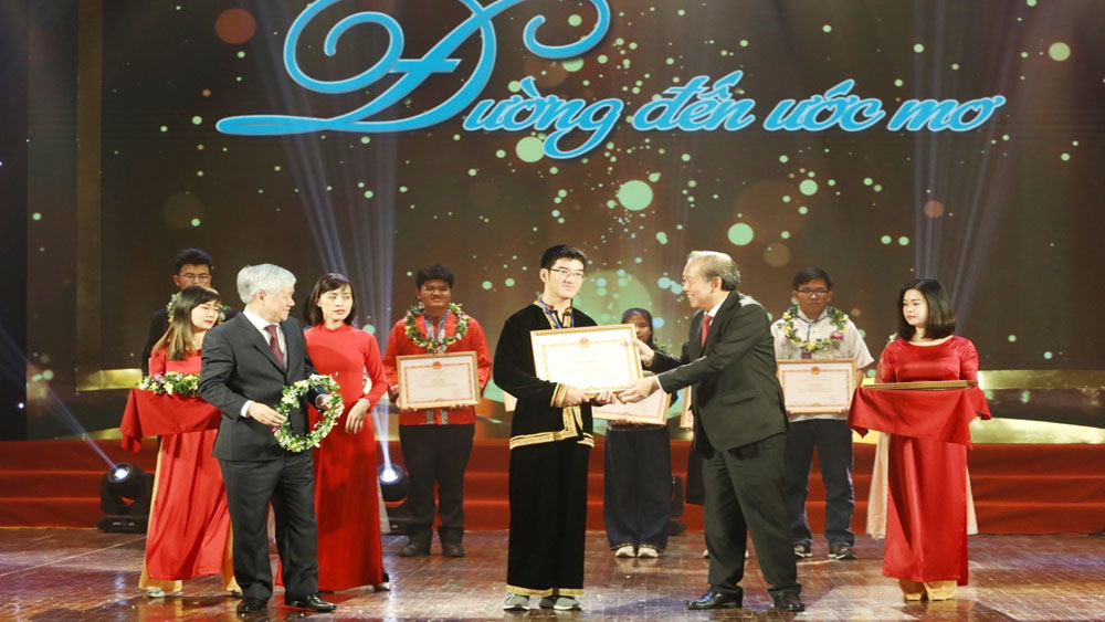 {keywords} {keywords}