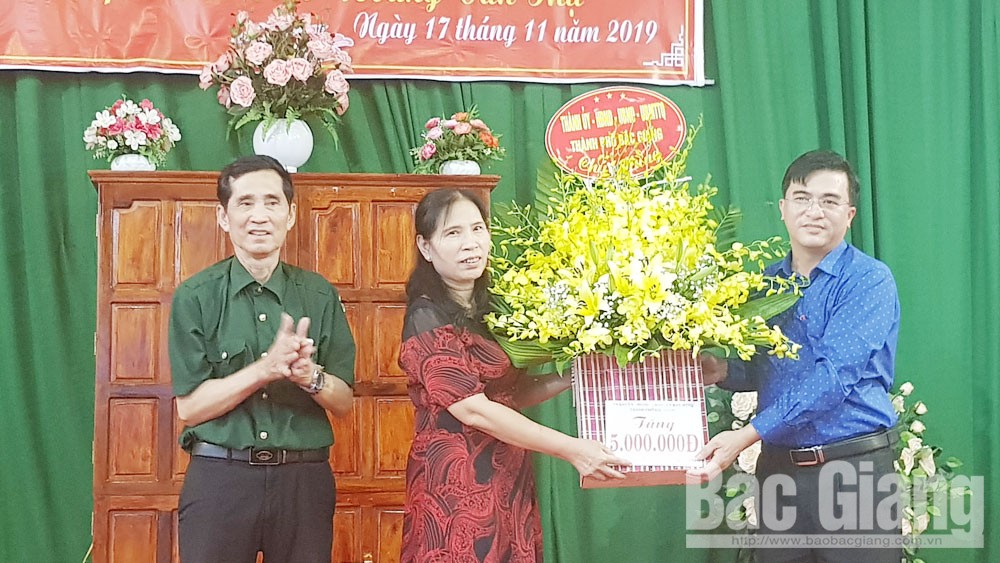 {keywords} {keywords}