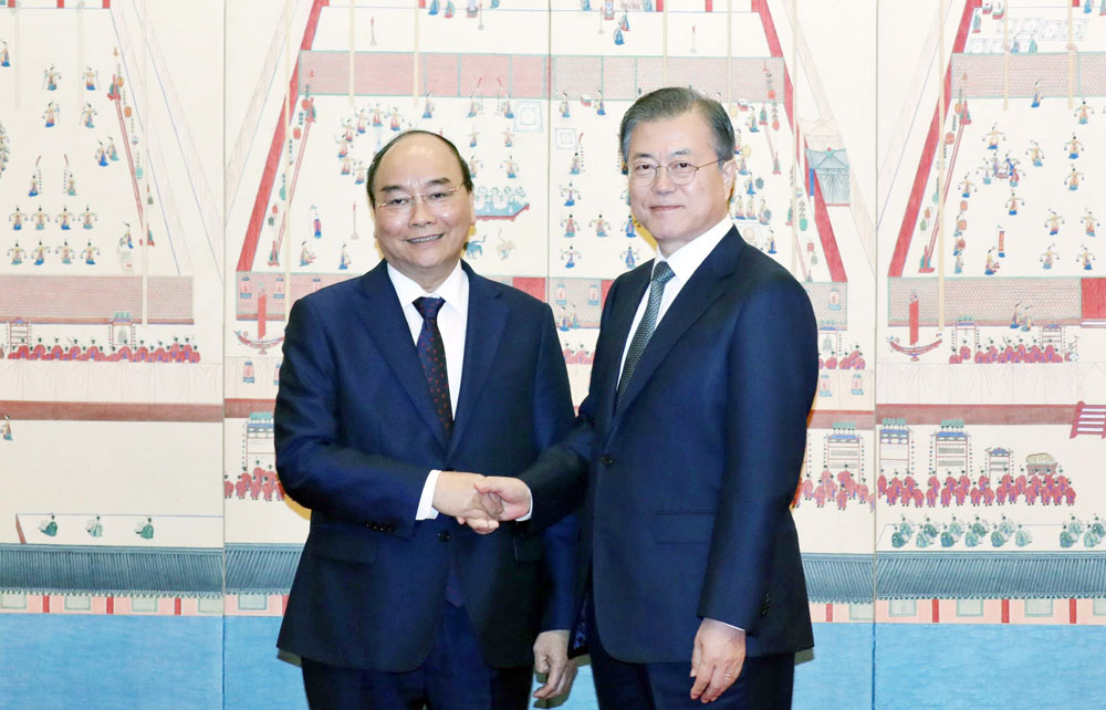 {keywords} {keywords}