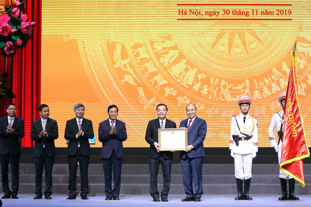 {keywords} {keywords}