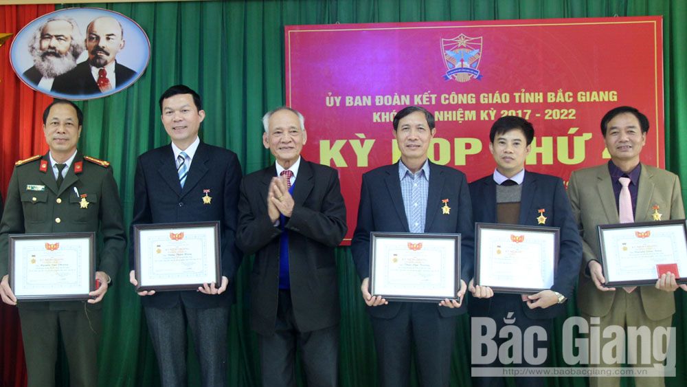 {keywords} {keywords}