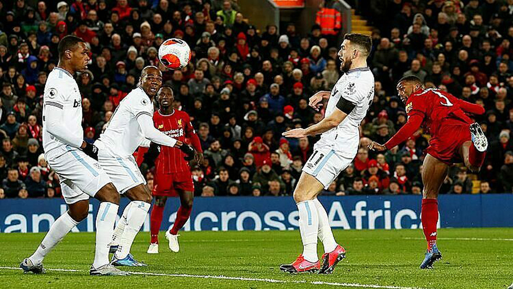Liverpool thắng ngược West Ham