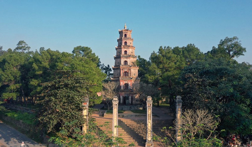 {keywords} {keywords}