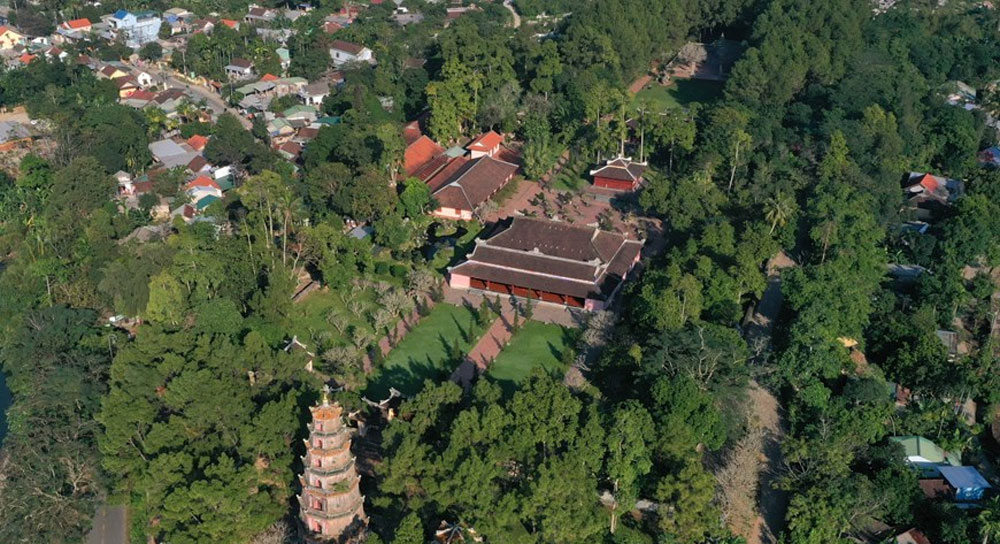 {keywords} {keywords}