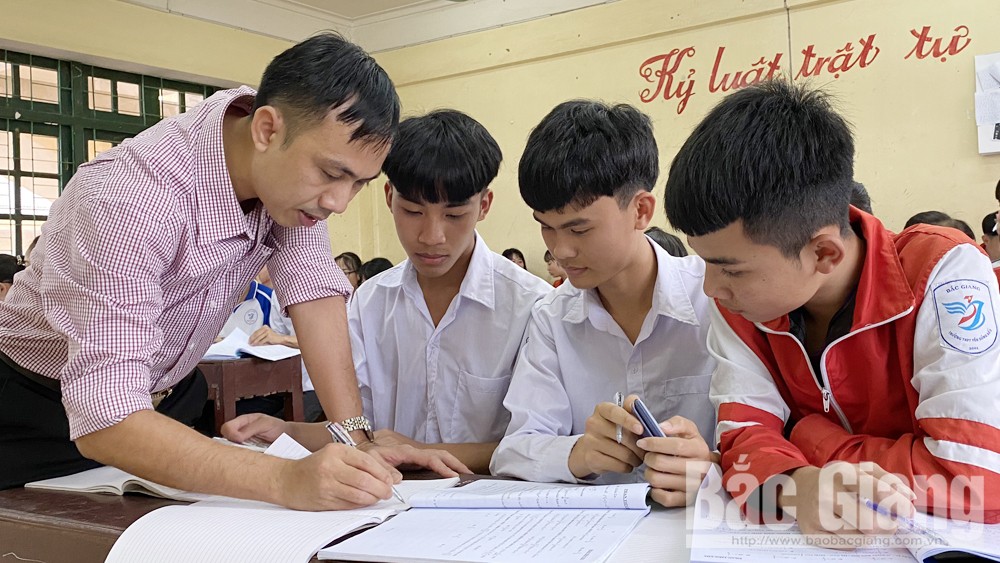 {keywords} {keywords}