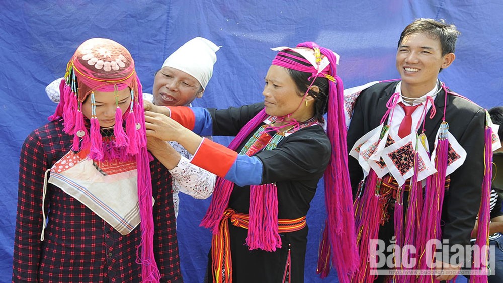 {keywords} {keywords}