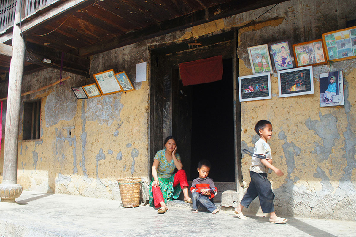 {keywords} {keywords}