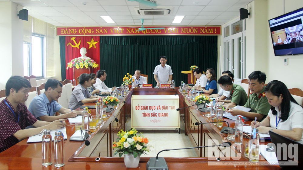 {keywords} {keywords}