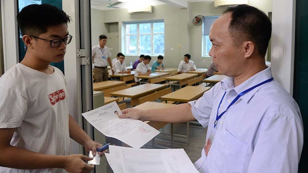 Những vật dụng thí sinh được và không được mang vào phòng thi