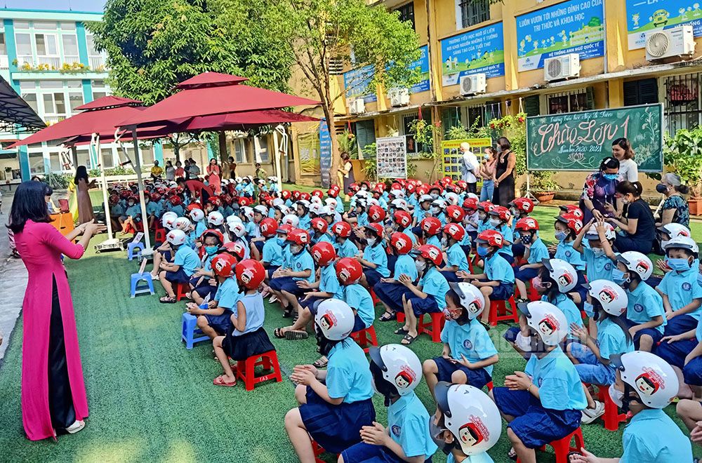 {keywords} {keywords}