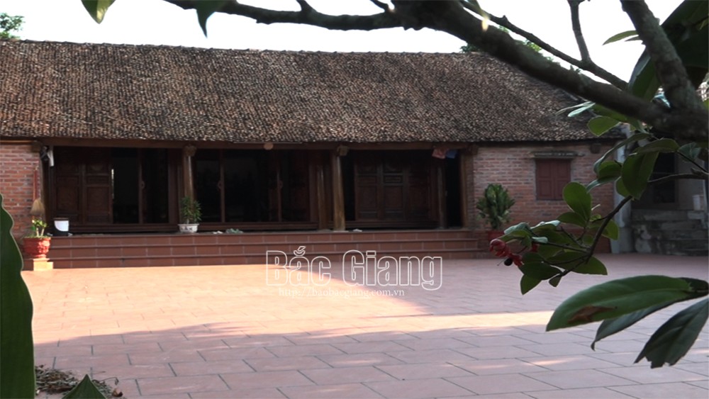 Vẻ đẹp ngôi nhà hơn 100 tuổi ở Tân Yên