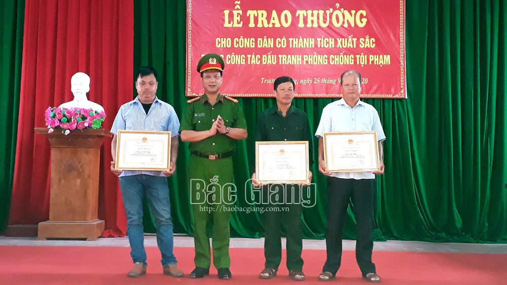 {keywords} {keywords}