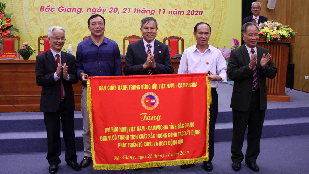 {keywords} {keywords}