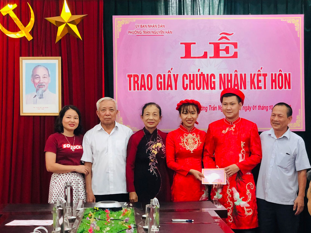 {keywords} {keywords}