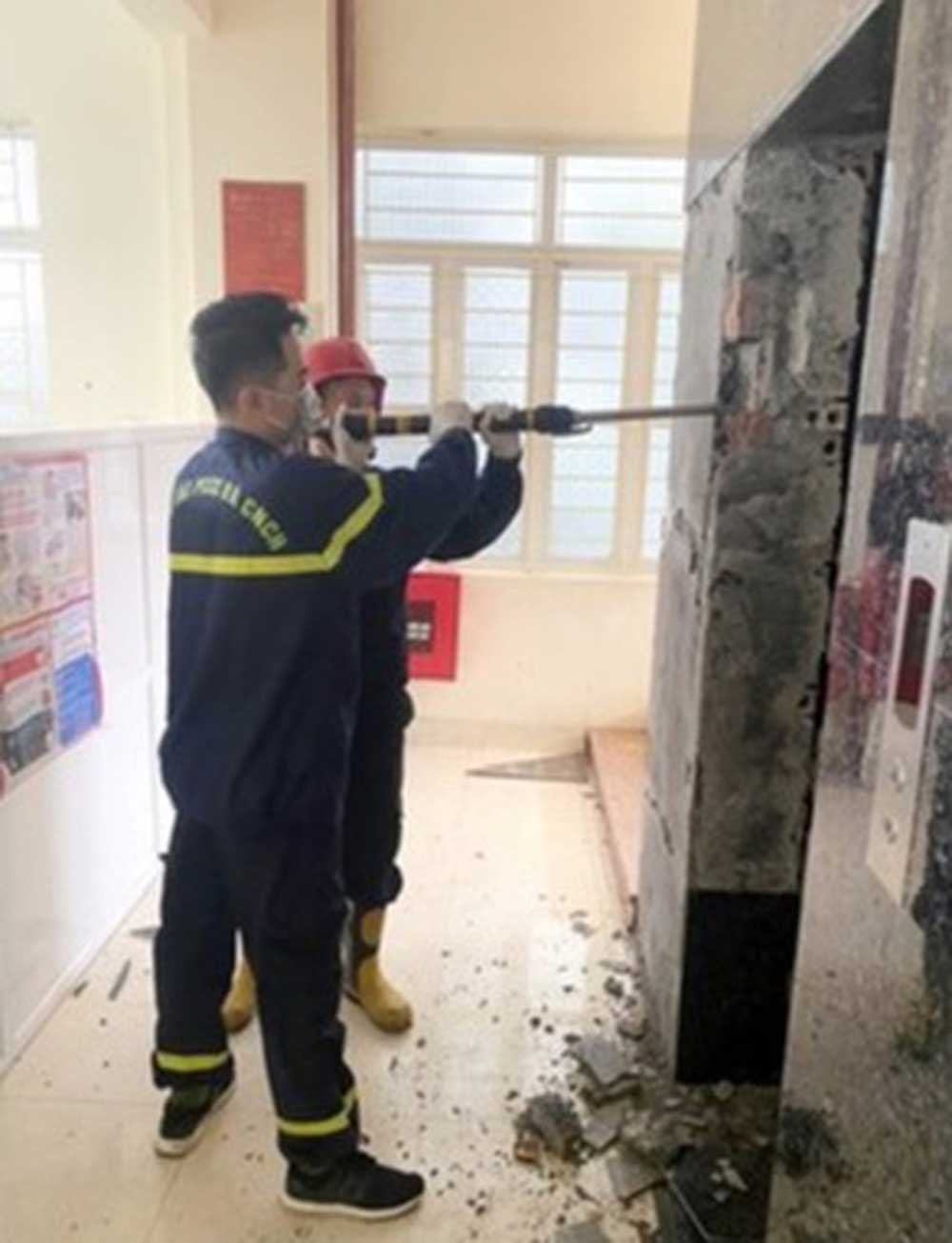 {keywords} {keywords}