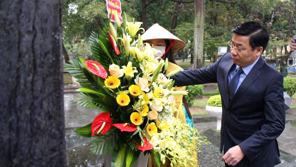 {keywords} {keywords}