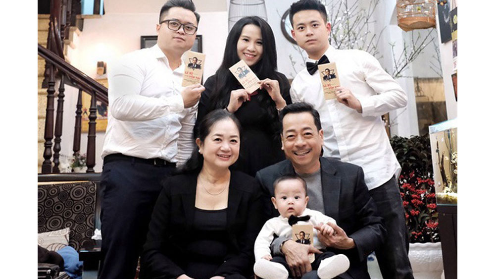 {keywords} {keywords}