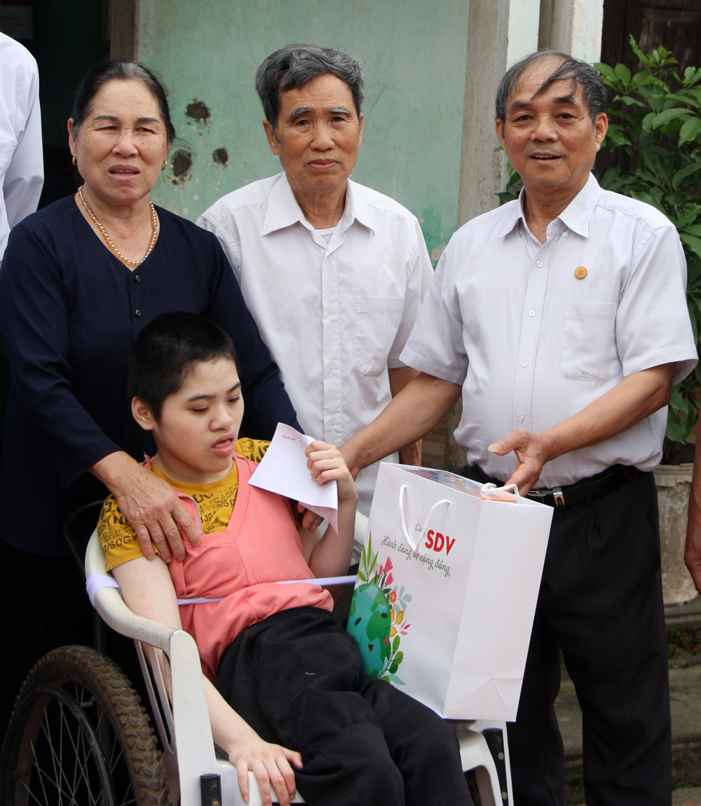 {keywords} {keywords}