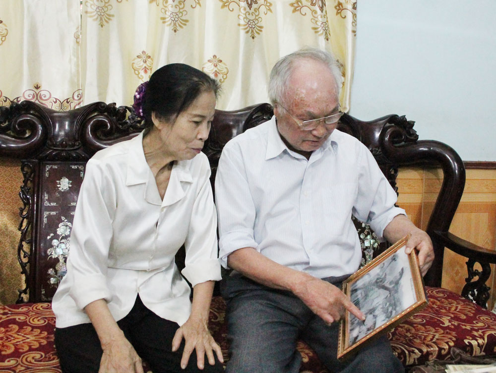 {keywords} {keywords}