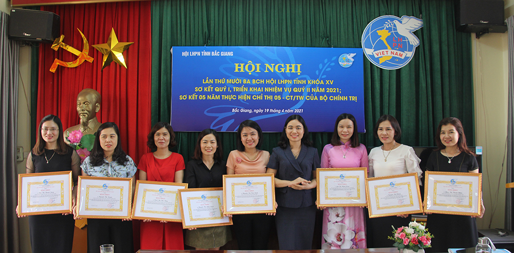 {keywords} {keywords}