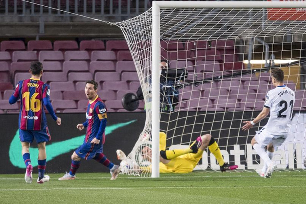 {keywords} {keywords}