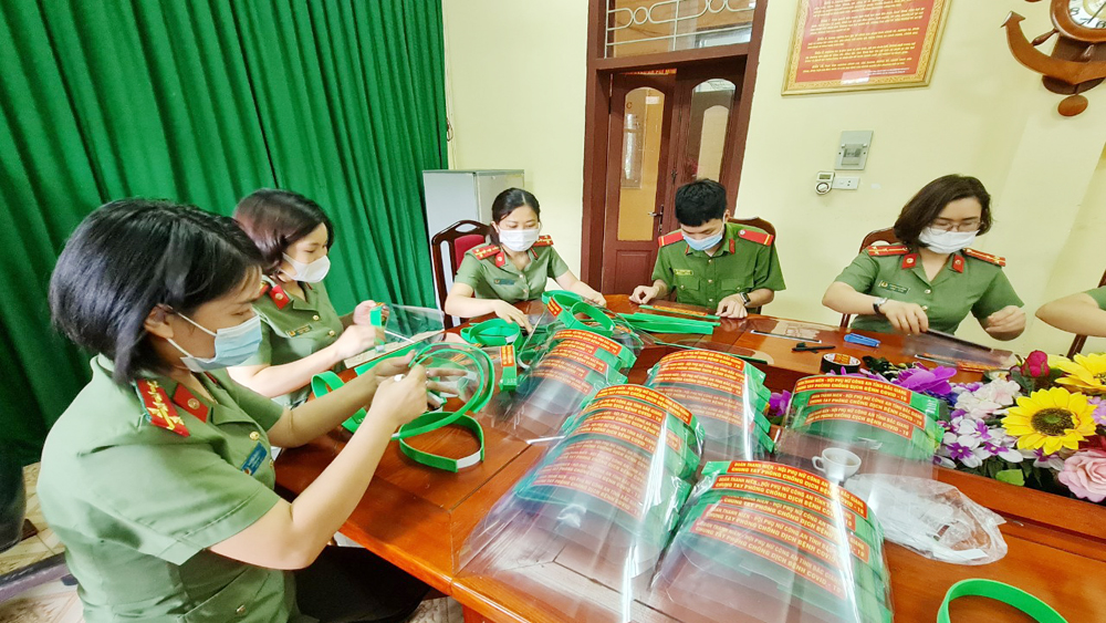 {keywords} {keywords}