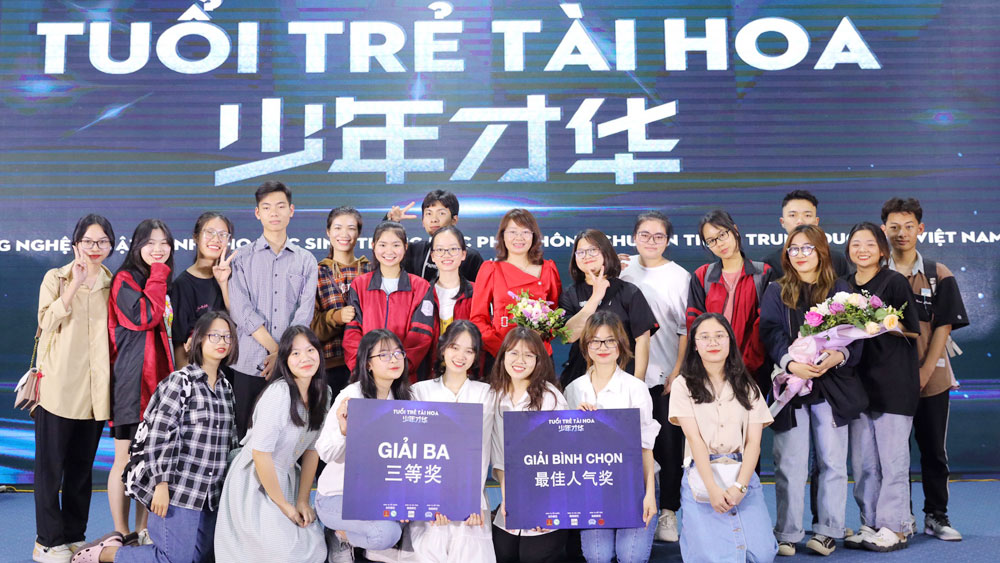 Hoàng Thị Kim Ngân: Nữ sinh năng động, tài hoa