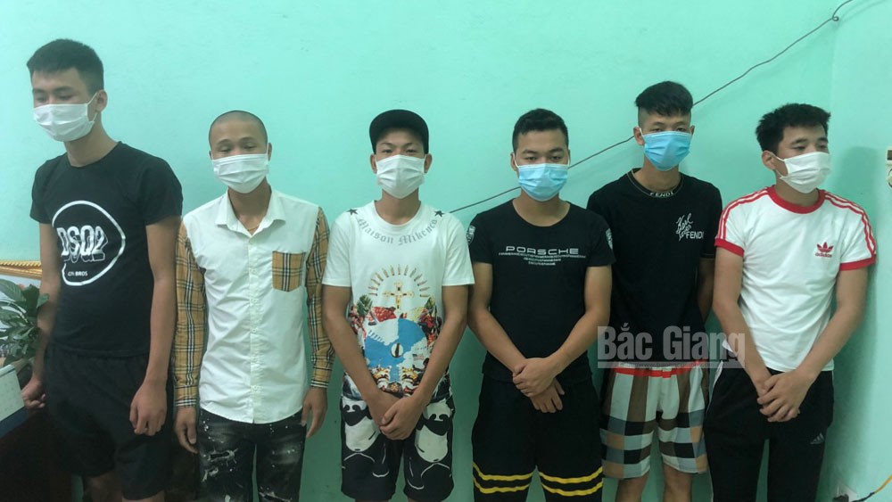 {keywords} {keywords}